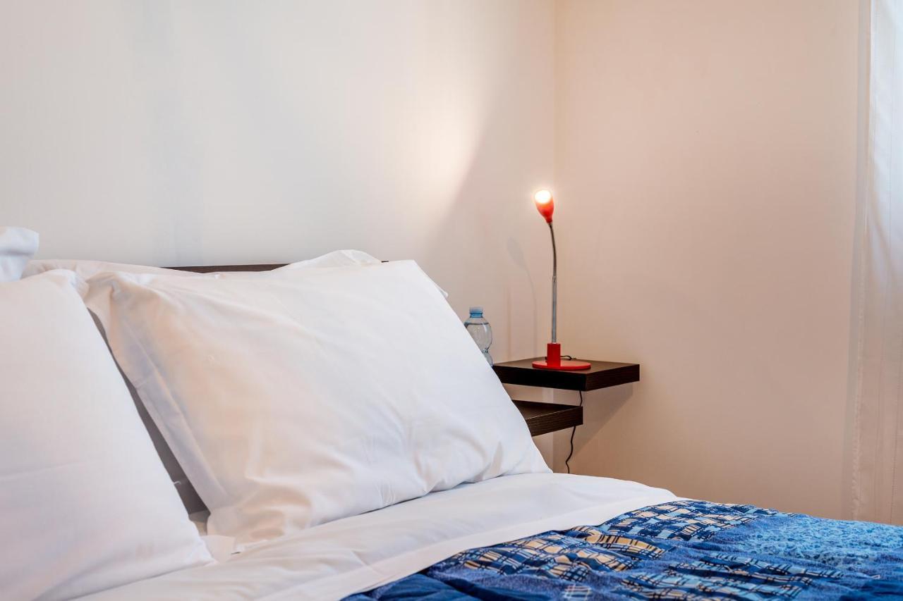 Goodstay Archimede Apartment Lecce Exterior foto