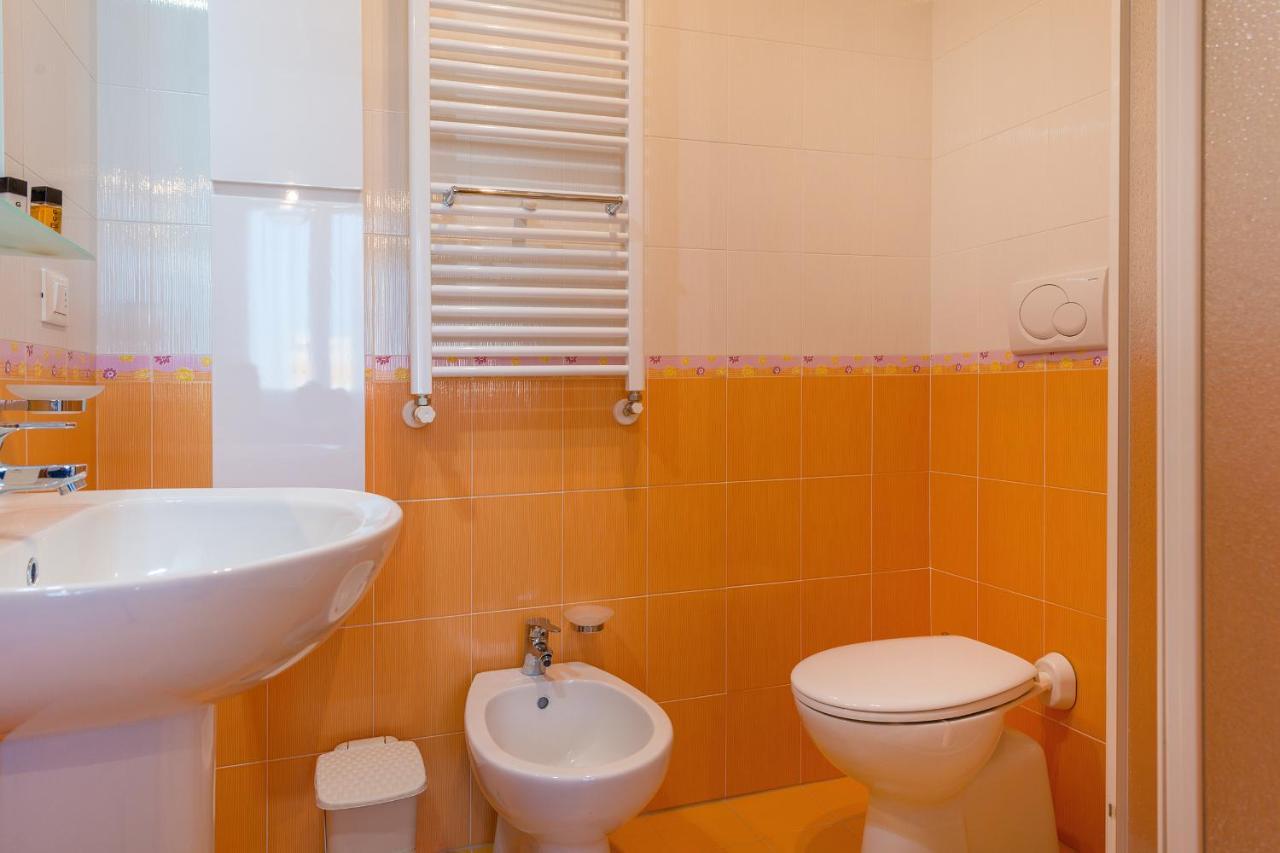 Goodstay Archimede Apartment Lecce Exterior foto